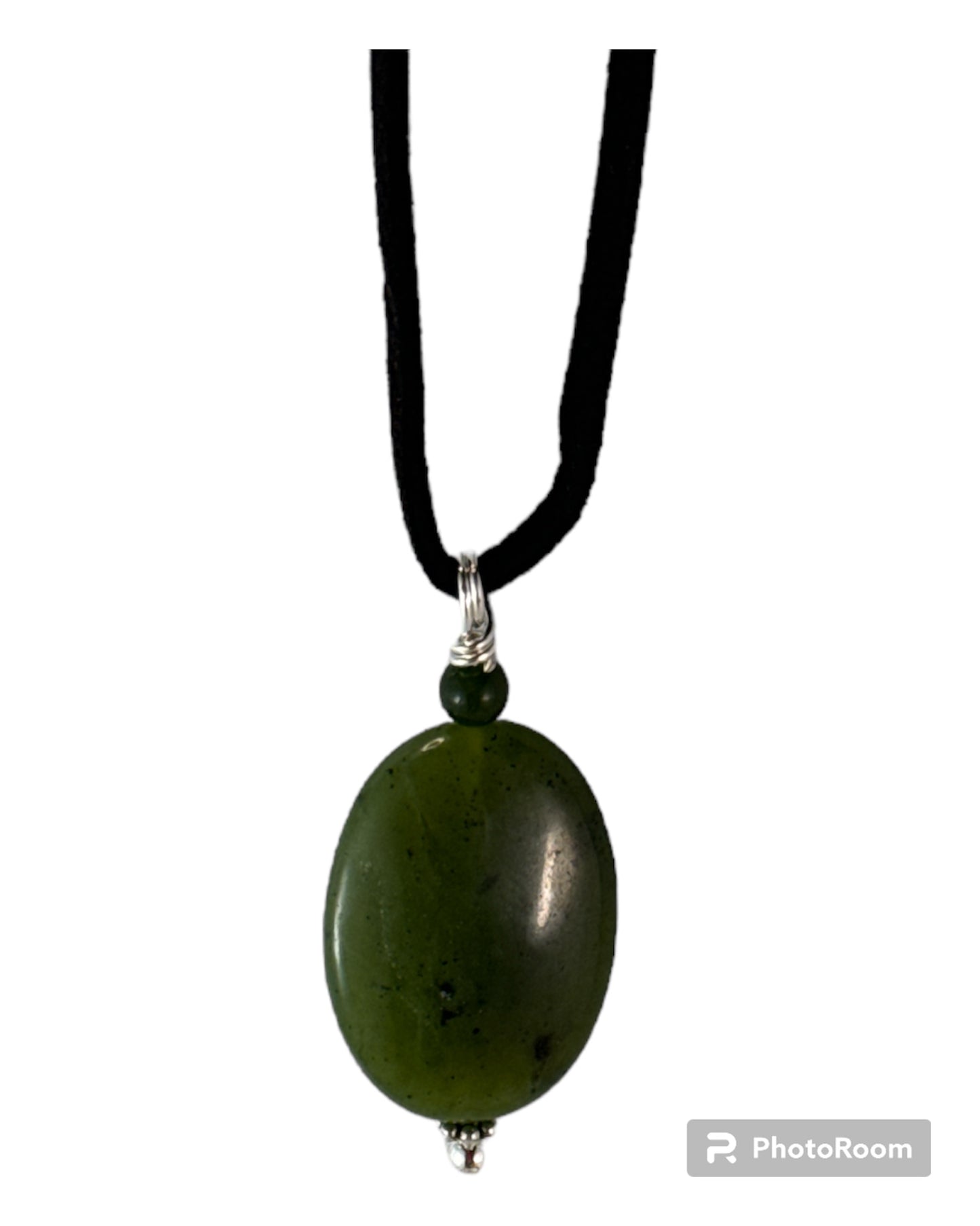 Green Jade pendant (Oval)